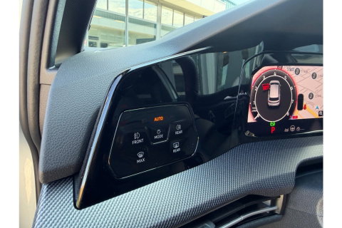 Volkswagen Golf 2.0 TSI GTI 265PK AUTOMAAT PANO NAVI CAMERA HEAD-UP LMV 19 INCH