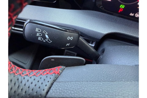 Volkswagen Golf 2.0 TSI GTI 265PK AUTOMAAT PANO NAVI CAMERA HEAD-UP LMV 19 INCH