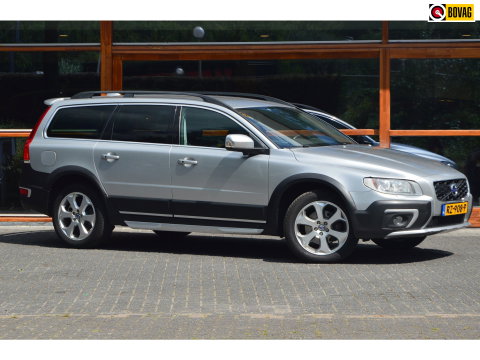 Volvo XC70 2.4 D4 Polar+ 5 Cylinder | Adaptive Cruise | BLIS | Perfect onderhoud | Stoel + Stuur verwarmd |