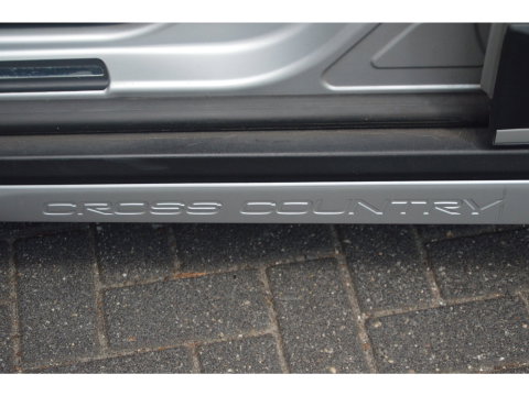 Volvo XC70 2.4 D4 Polar+ 5 Cylinder | Adaptive Cruise | BLIS | Perfect onderhoud | Stoel + Stuur verwarmd |