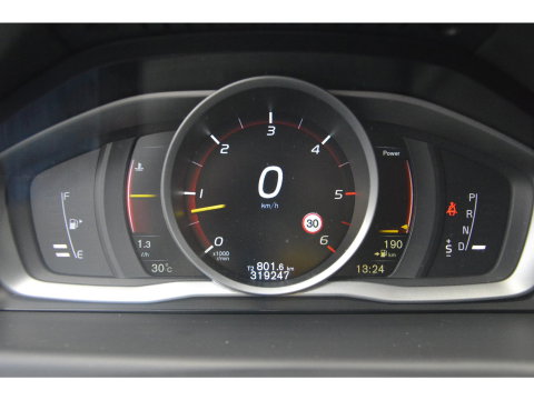 Volvo XC70 2.4 D4 Polar+ 5 Cylinder | Adaptive Cruise | BLIS | Perfect onderhoud | Stoel + Stuur verwarmd |