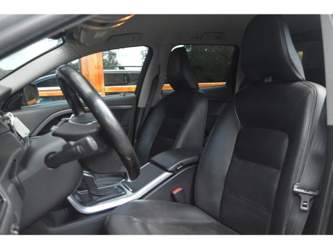 Volvo XC70 2.4 D4 Polar+ 5 Cylinder | Adaptive Cruise | BLIS | Perfect onderhoud | Stoel + Stuur verwarmd |