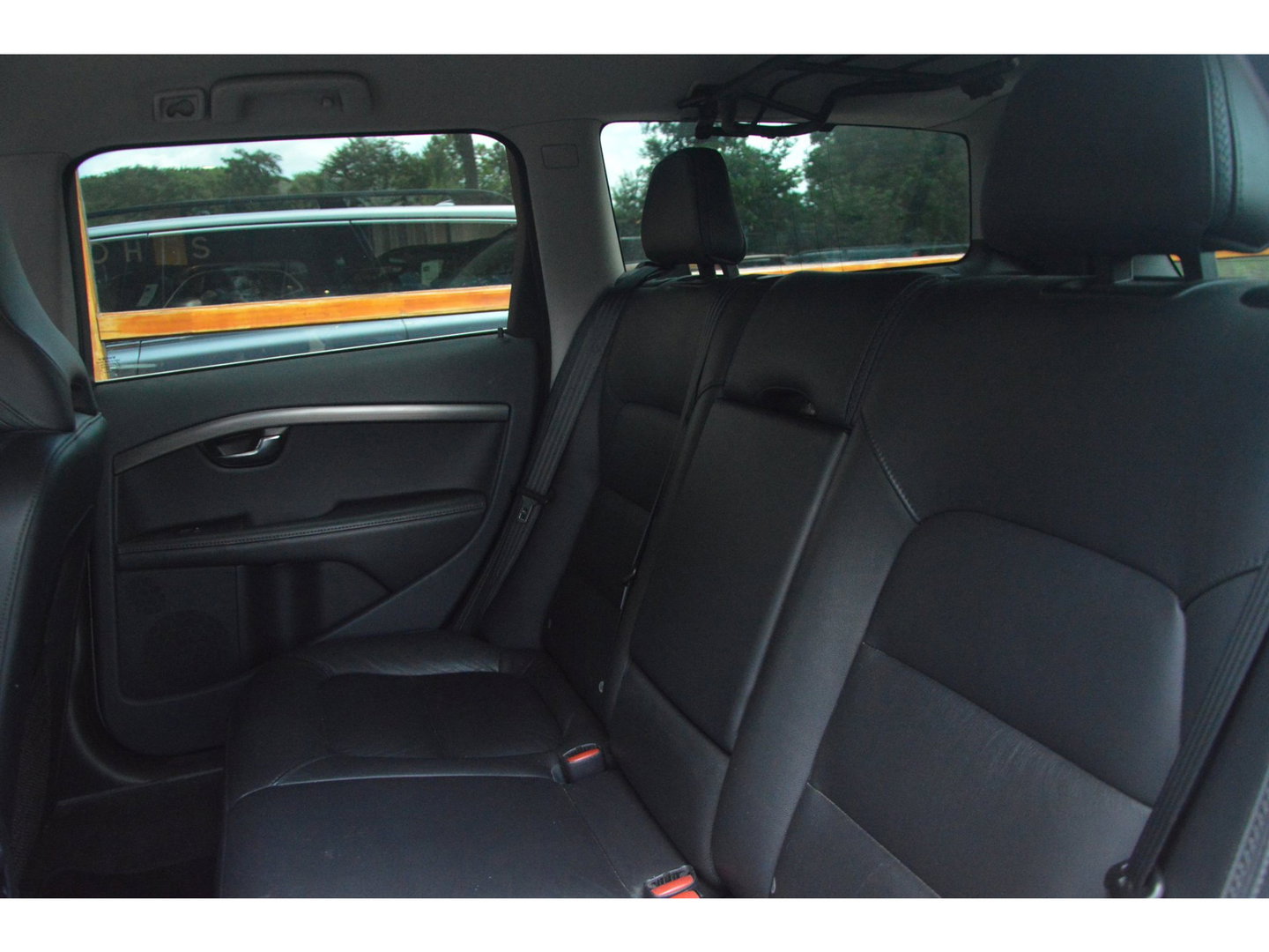 Volvo XC70 2.4 D4 Polar+ 5 Cylinder | Adaptive Cruise | BLIS | Perfect onderhoud | Stoel + Stuur verwarmd |