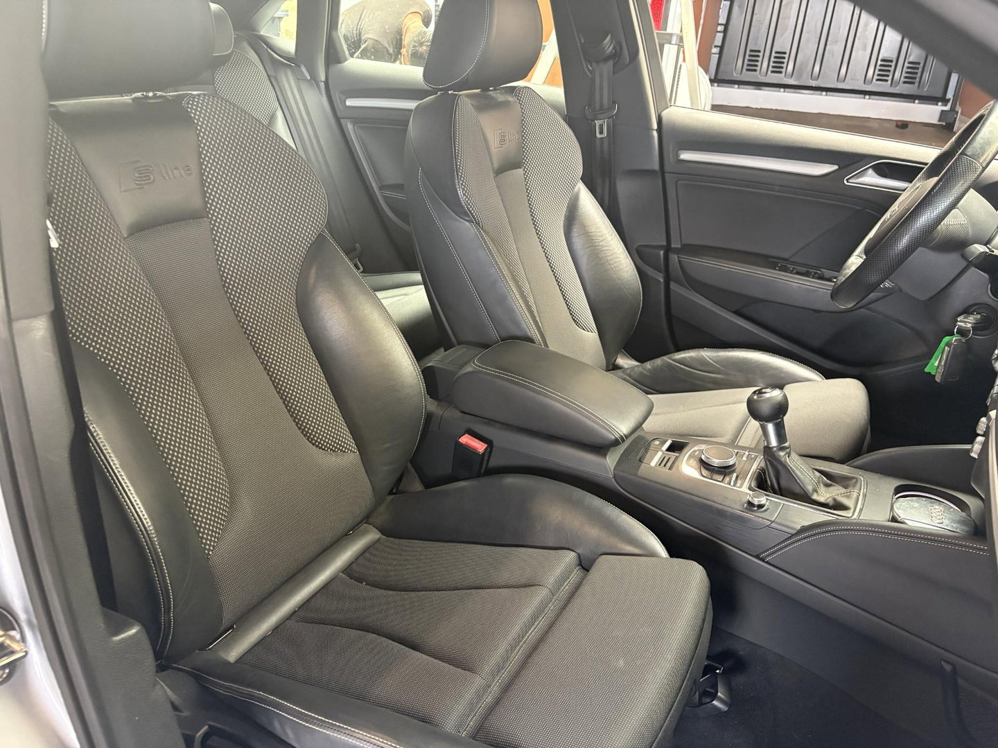 Audi A3 Limousine 1.4 TFSI | LMV | 150PK | TREKHAAK | LED | NETTE AUTO | ** INTERIEUR VOLGT ** | CoD AMBITION PRO LINE S | 3x S LINE