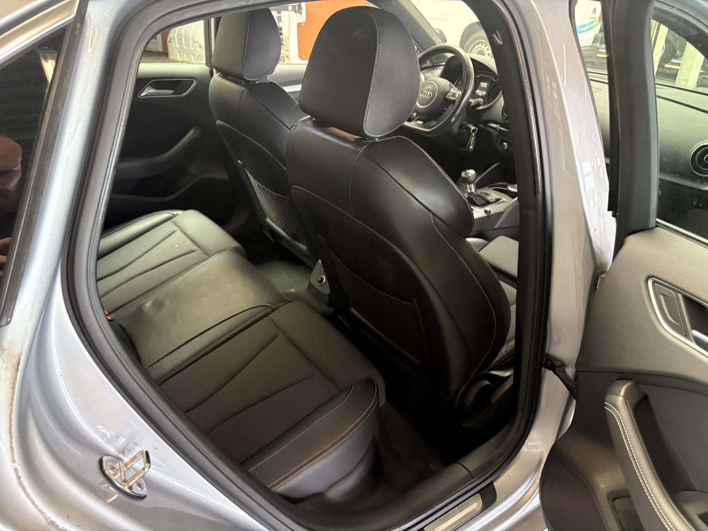Audi A3 Limousine 1.4 TFSI | LMV | 150PK | TREKHAAK | LED | NETTE AUTO | ** INTERIEUR VOLGT ** | CoD AMBITION PRO LINE S | 3x S LINE