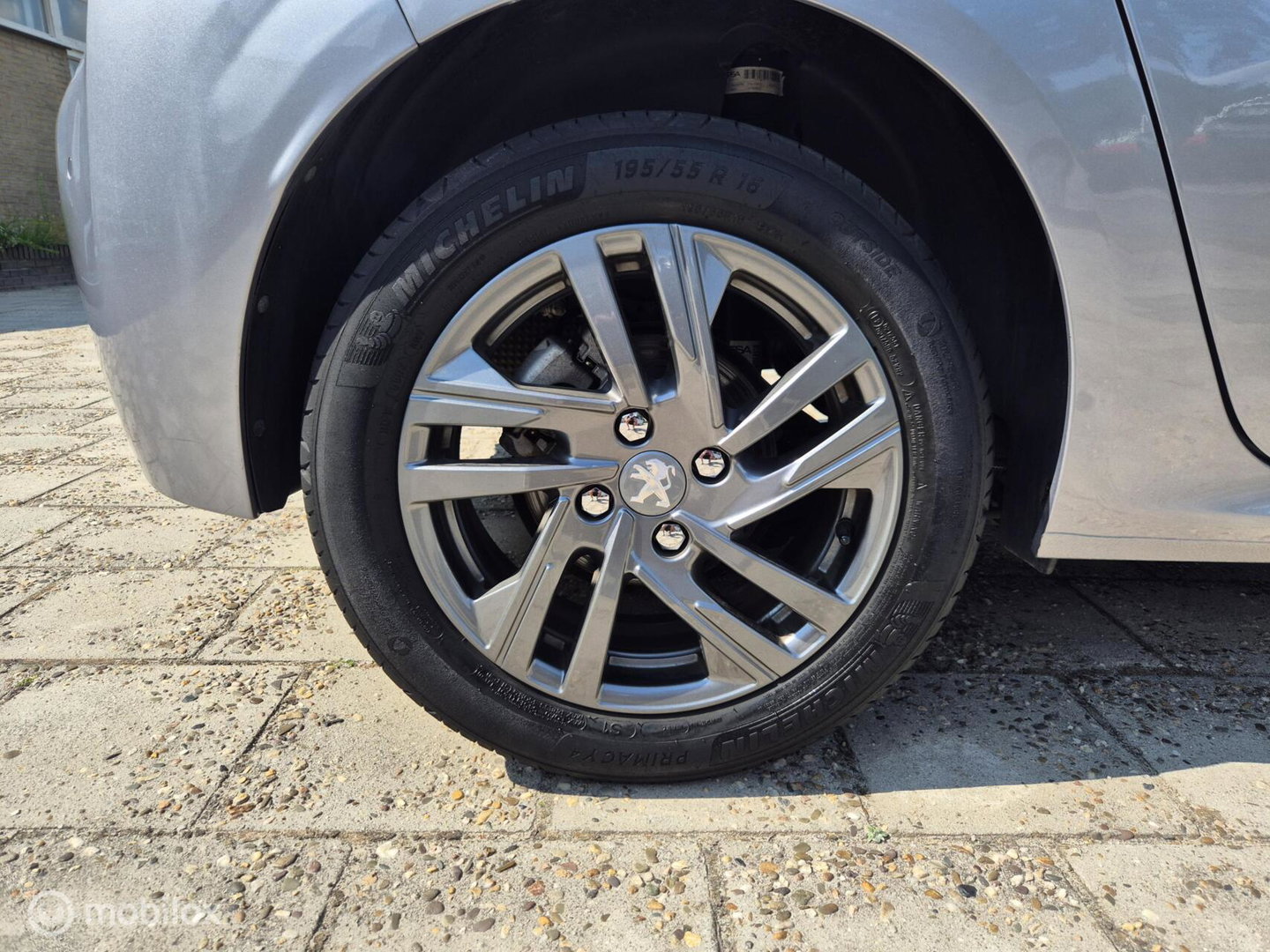Peugeot 208 1.2 PureTech Active Pack, 100 PK, Nieuwe D-Riem!