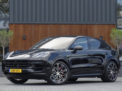 Porsche Cayenne Coupé 3.0 E-Hybrid 470PK / Sport Design / Bose / 2024 *NAP*