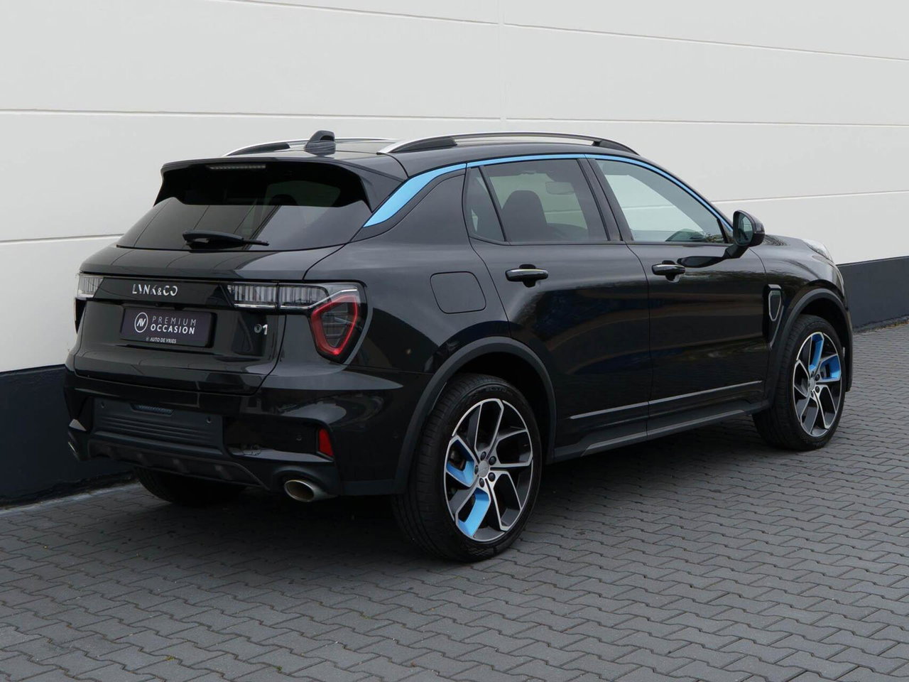 Lynk & Co 01