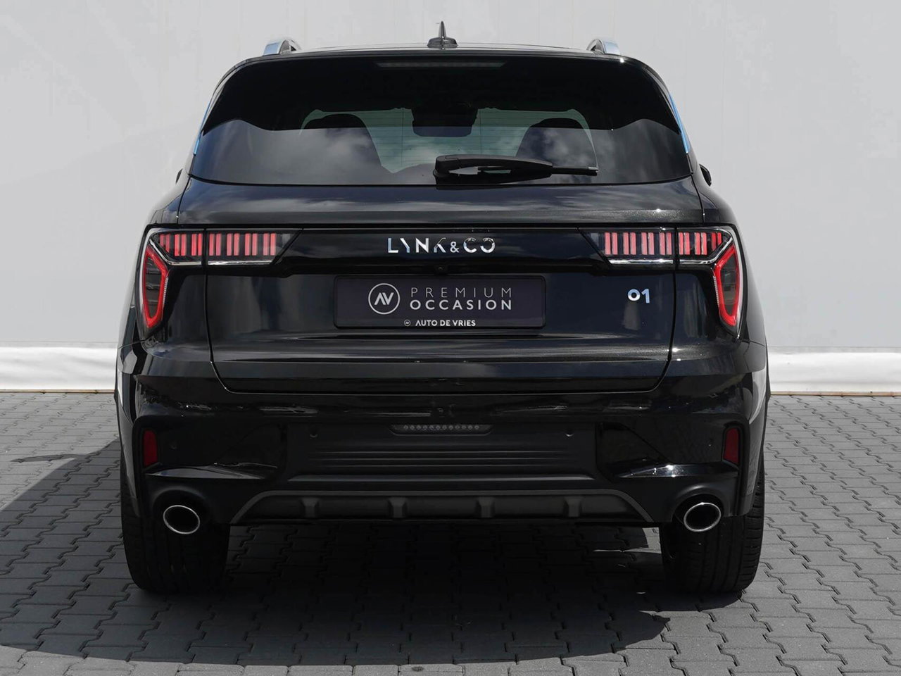 Lynk & Co 01