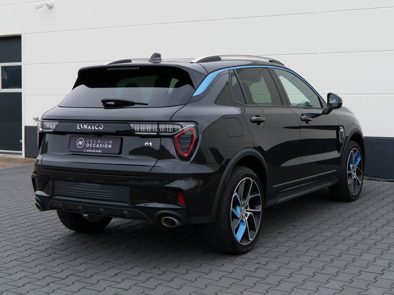 Lynk & Co 01