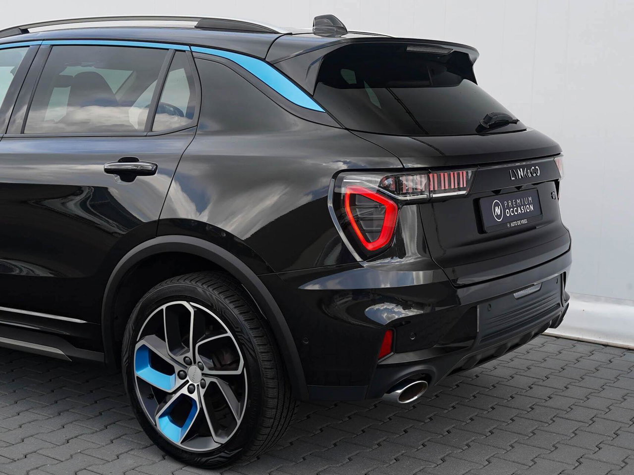 Lynk & Co 01