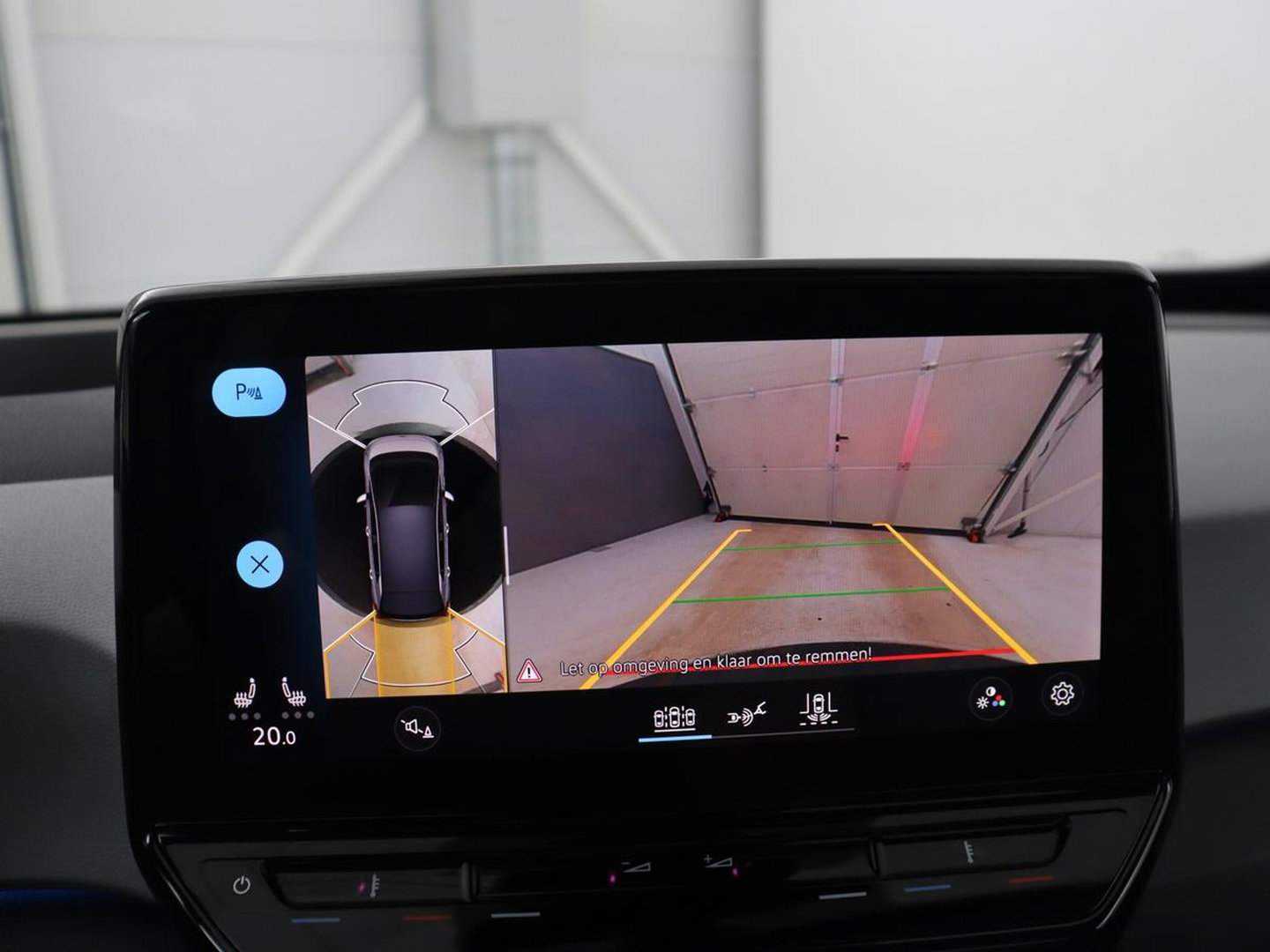 Volkswagen Id.3 Pro 58 kWh | SOH 94.5% | Panoramadak | Stuur/stoel verwarming | Adaptive cruise | 360 camera | Carplay | Massage stoelen | Climate control | Sfeerverlichting | Warmtepomp