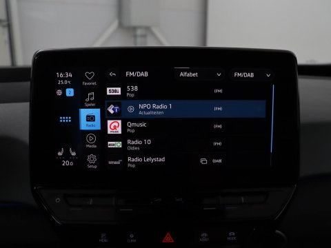 Volkswagen Id.3 Pro 58 kWh | SOH 94.5% | Panoramadak | Stuur/stoel verwarming | Adaptive cruise | 360 camera | Carplay | Massage stoelen | Climate control | Sfeerverlichting | Warmtepomp