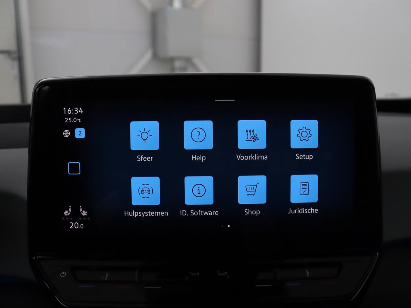 Volkswagen Id.3 Pro 58 kWh | SOH 94.5% | Panoramadak | Stuur/stoel verwarming | Adaptive cruise | 360 camera | Carplay | Massage stoelen | Climate control | Sfeerverlichting | Warmtepomp