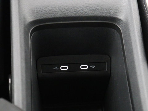 Volkswagen Id.3 Pro 58 kWh | SOH 94.5% | Panoramadak | Stuur/stoel verwarming | Adaptive cruise | 360 camera | Carplay | Massage stoelen | Climate control | Sfeerverlichting | Warmtepomp
