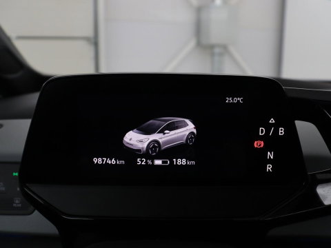Volkswagen Id.3 Pro 58 kWh | SOH 94.5% | Panoramadak | Stuur/stoel verwarming | Adaptive cruise | 360 camera | Carplay | Massage stoelen | Climate control | Sfeerverlichting | Warmtepomp