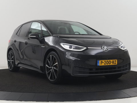 Volkswagen Id.3 Pro 58 kWh | SOH 94.5% | Panoramadak | Stuur/stoel verwarming | Adaptive cruise | 360 camera | Carplay | Massage stoelen | Climate control | Sfeerverlichting | Warmtepomp
