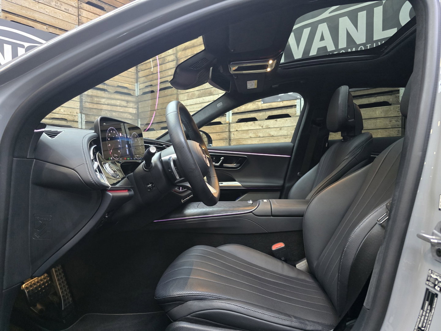 Mercedes-Benz E-Klasse Estate 300 e Exclusive Line AMG HUD 360 Pano Luchtv LED Leder Hyper 20"LM