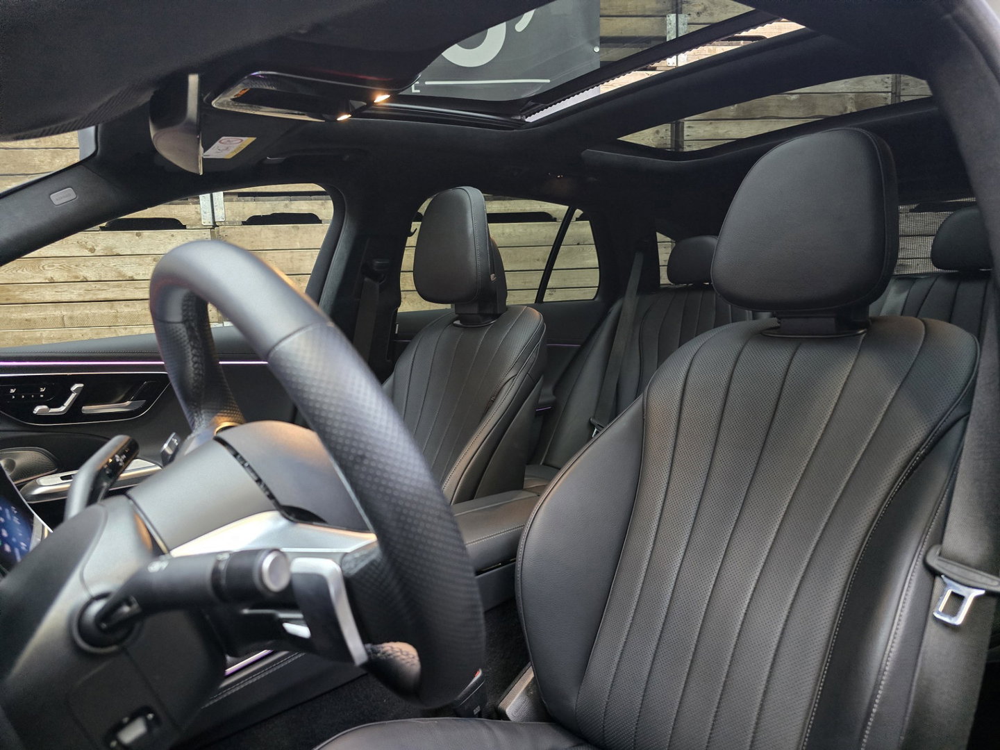 Mercedes-Benz E-Klasse Estate 300 e Exclusive Line AMG HUD 360 Pano Luchtv LED Leder Hyper 20"LM