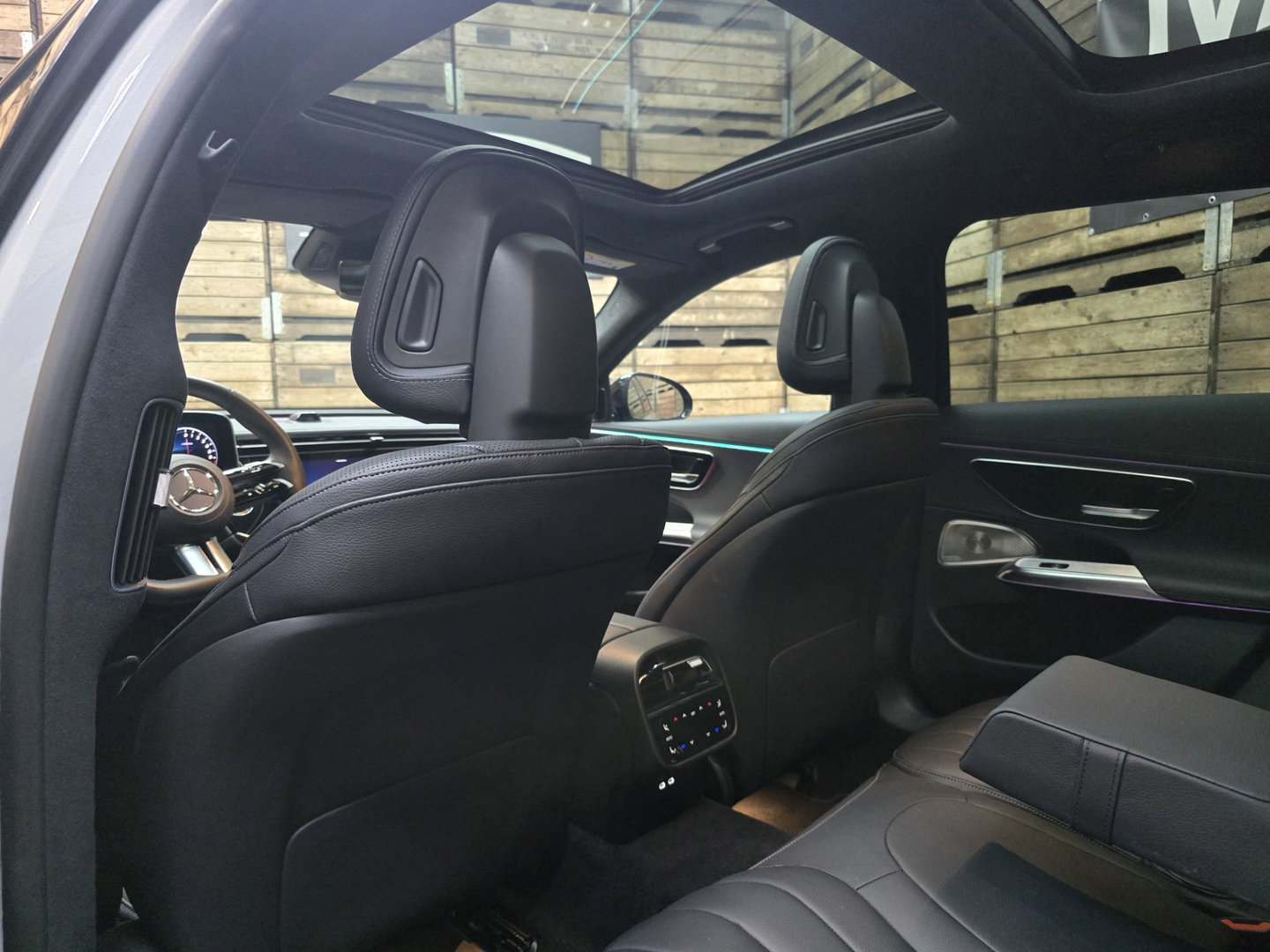 Mercedes-Benz E-Klasse Estate 300 e Exclusive Line AMG HUD 360 Pano Luchtv LED Leder Hyper 20"LM
