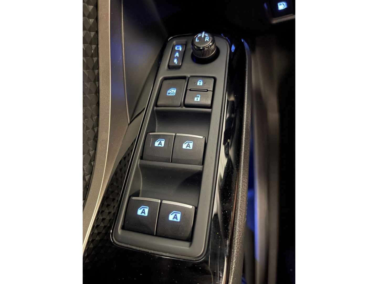 Toyota C-HR 1.8 Hybrid Dynamic | Airconditioning | Bluetooth | Cruise control | Hybride | DAB+ | Achteruitrijcamera |
