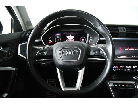 Audi Q3 Sportback 45 TFSI e S-Line PHEV, Pano, Maxton