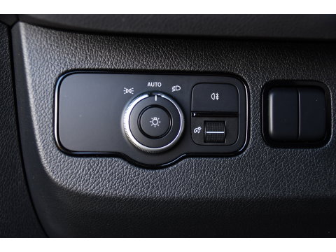 Mercedes-Benz Sprinter 319 1.9 CDI L2H2 Pro Black Edition FACELIFT! Adaptieve Cruise, luchtvering, Camera, LED, 10,5'' Mbux, Standkachel, Stoelverwarming, Sensoren, Uniek!