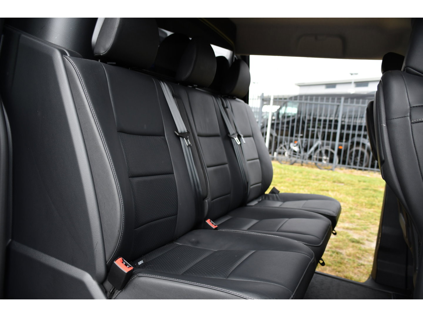Opel Vivaro 2.2 BlueHDI L3 DC Black Edition FULL OPTIONS! Adaptieve Cruise, Camera, Virtual, 2 x Schuifdeur, Leder, Stuur/Stoel verwarming, 180pk, Automaat, LED, Uniek!