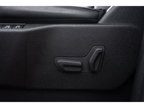 Opel Vivaro 2.2 BlueHDI L3 DC Black Edition FULL OPTIONS! Adaptieve Cruise, Camera, Virtual, 2 x Schuifdeur, Leder, Stuur/Stoel verwarming, 180pk, Automaat, LED, Uniek!