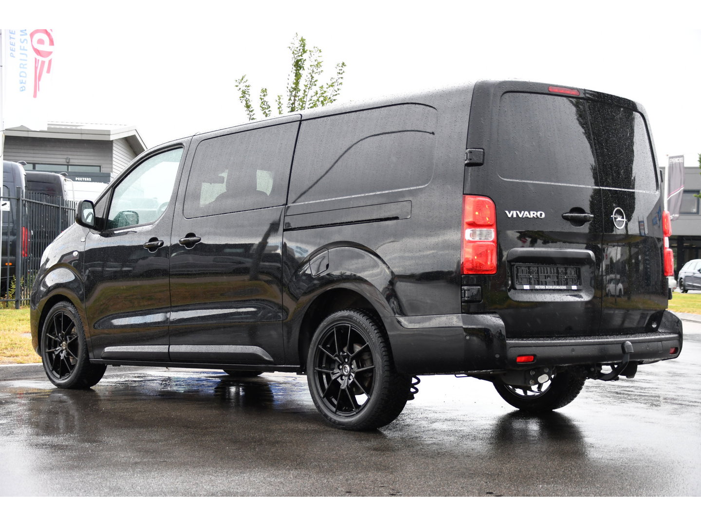 Opel Vivaro 2.2 BlueHDI L3 DC Black Edition FULL OPTIONS! Adaptieve Cruise, Camera, Virtual, 2 x Schuifdeur, Leder, Stuur/Stoel verwarming, 180pk, Automaat, LED, Uniek!