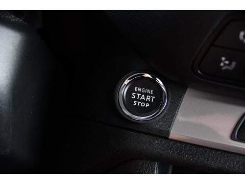 Opel Vivaro 2.2 BlueHDI L3 DC Black Edition FULL OPTIONS! Adaptieve Cruise, Camera, Virtual, 2 x Schuifdeur, Leder, Stuur/Stoel verwarming, 180pk, Automaat, LED, Uniek!