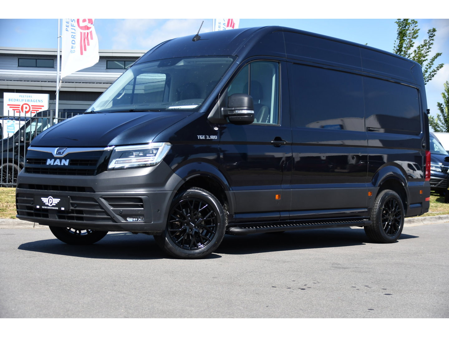 MAN TGE 3.180 35 2.0 L3H3 PB Edition Adaptieve Cruise, Camera, Carplay, LED, Clima, Stoelverwarming, Sensoren, Trekhaak, 177pk, Automaat, Uniek!
