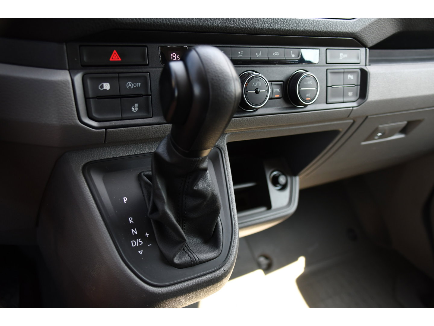 MAN TGE 3.180 35 2.0 L3H3 PB Edition Adaptieve Cruise, Camera, Carplay, LED, Clima, Stoelverwarming, Sensoren, Trekhaak, 177pk, Automaat, Uniek!
