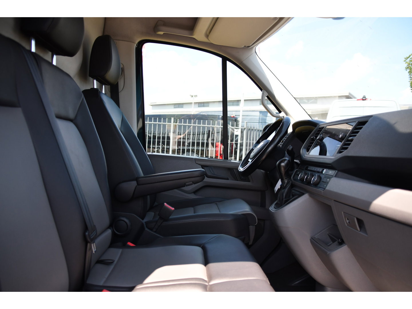 MAN TGE 3.180 35 2.0 L3H3 PB Edition Adaptieve Cruise, Camera, Carplay, LED, Clima, Stoelverwarming, Sensoren, Trekhaak, 177pk, Automaat, Uniek!