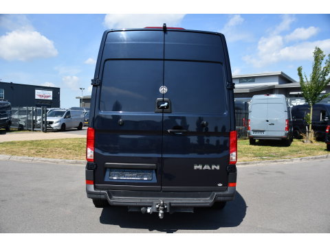MAN TGE 3.180 35 2.0 L3H3 PB Edition Adaptieve Cruise, Camera, Carplay, LED, Clima, Stoelverwarming, Sensoren, Trekhaak, 177pk, Automaat, Uniek!