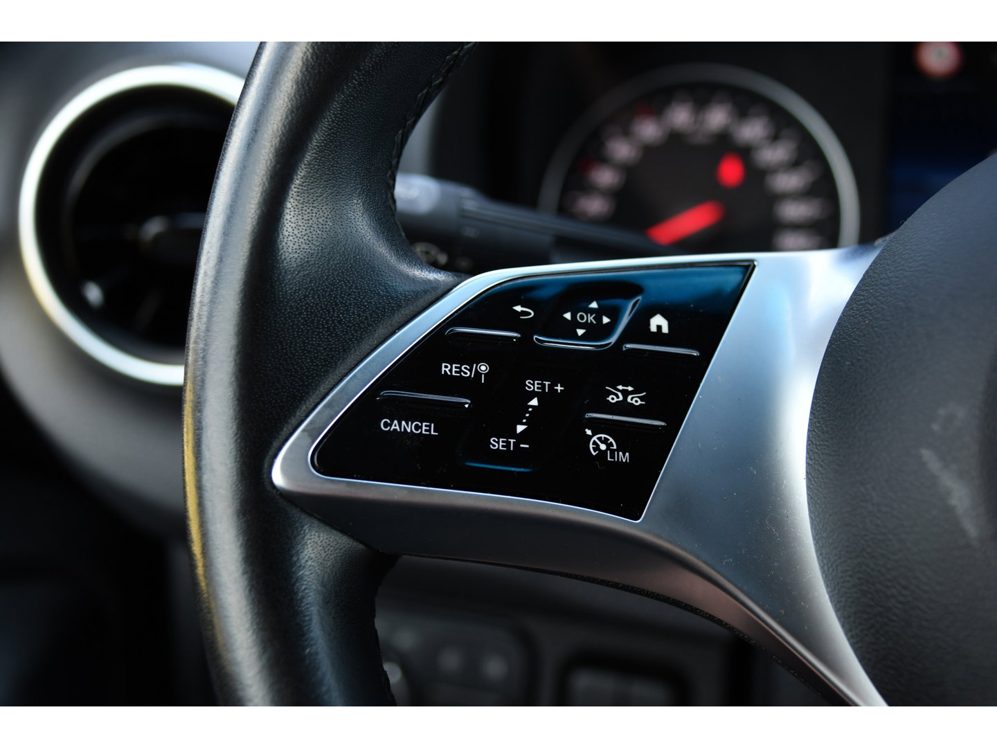 Mercedes-Benz Sprinter 315 1.9 CDI L2 Pro PB Edition FACELIFT! Adaptieve Cruise, Camera, Carplay, LED, Automaat, 10,5'' Mbux, 150pk, Clima, binnenspiegel camera, Uniek!