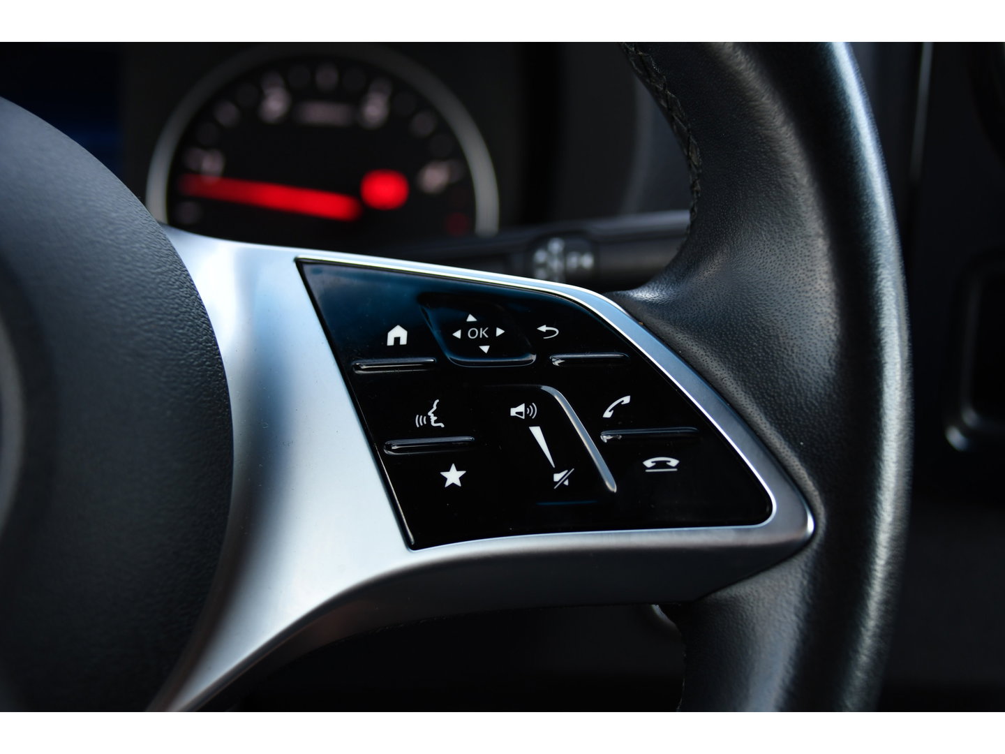 Mercedes-Benz Sprinter 315 1.9 CDI L2 Pro PB Edition FACELIFT! Adaptieve Cruise, Camera, Carplay, LED, Automaat, 10,5'' Mbux, 150pk, Clima, binnenspiegel camera, Uniek!