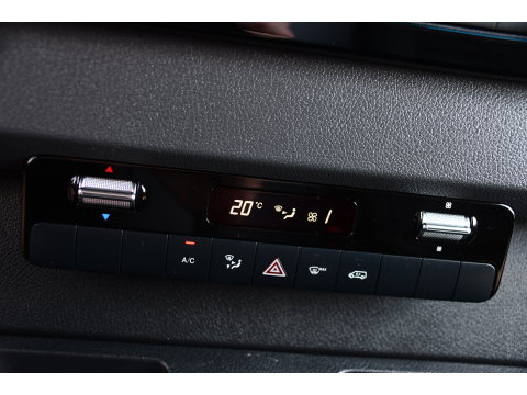 Mercedes-Benz Sprinter 315 1.9 CDI L2 Pro PB Edition FACELIFT! Adaptieve Cruise, Camera, Carplay, LED, Automaat, 10,5'' Mbux, 150pk, Clima, binnenspiegel camera, Uniek!