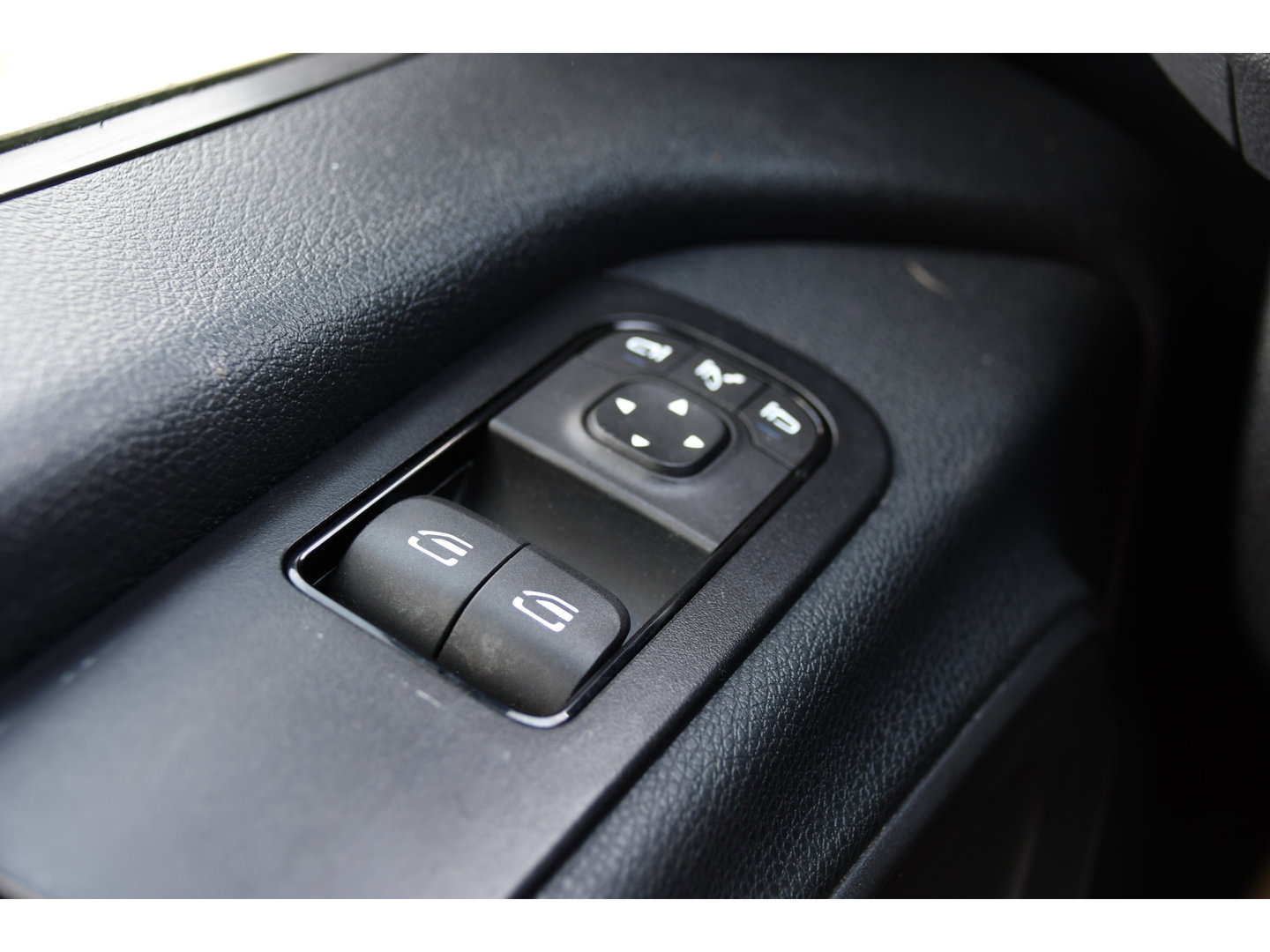 Mercedes-Benz Sprinter 315 1.9 CDI L2 Pro PB Edition FACELIFT! Adaptieve Cruise, Camera, Carplay, LED, Automaat, 10,5'' Mbux, 150pk, Clima, binnenspiegel camera, Uniek!