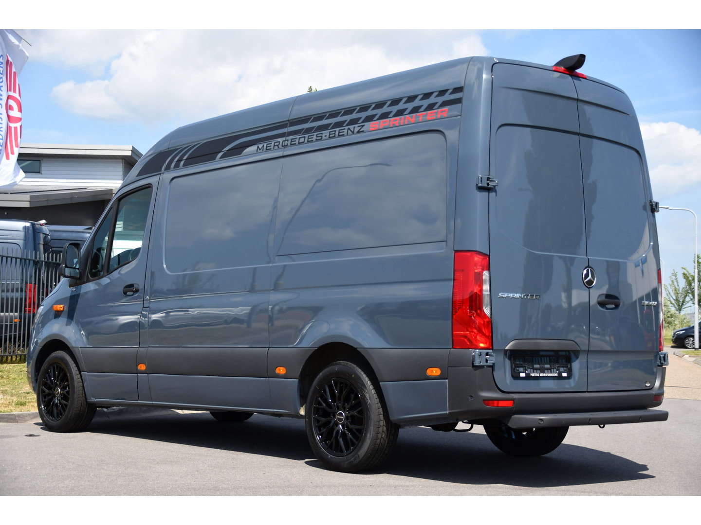 Mercedes-Benz Sprinter 315 1.9 CDI L2 Pro PB Edition FACELIFT! Adaptieve Cruise, Camera, Carplay, LED, Automaat, 10,5'' Mbux, 150pk, Clima, binnenspiegel camera, Uniek!