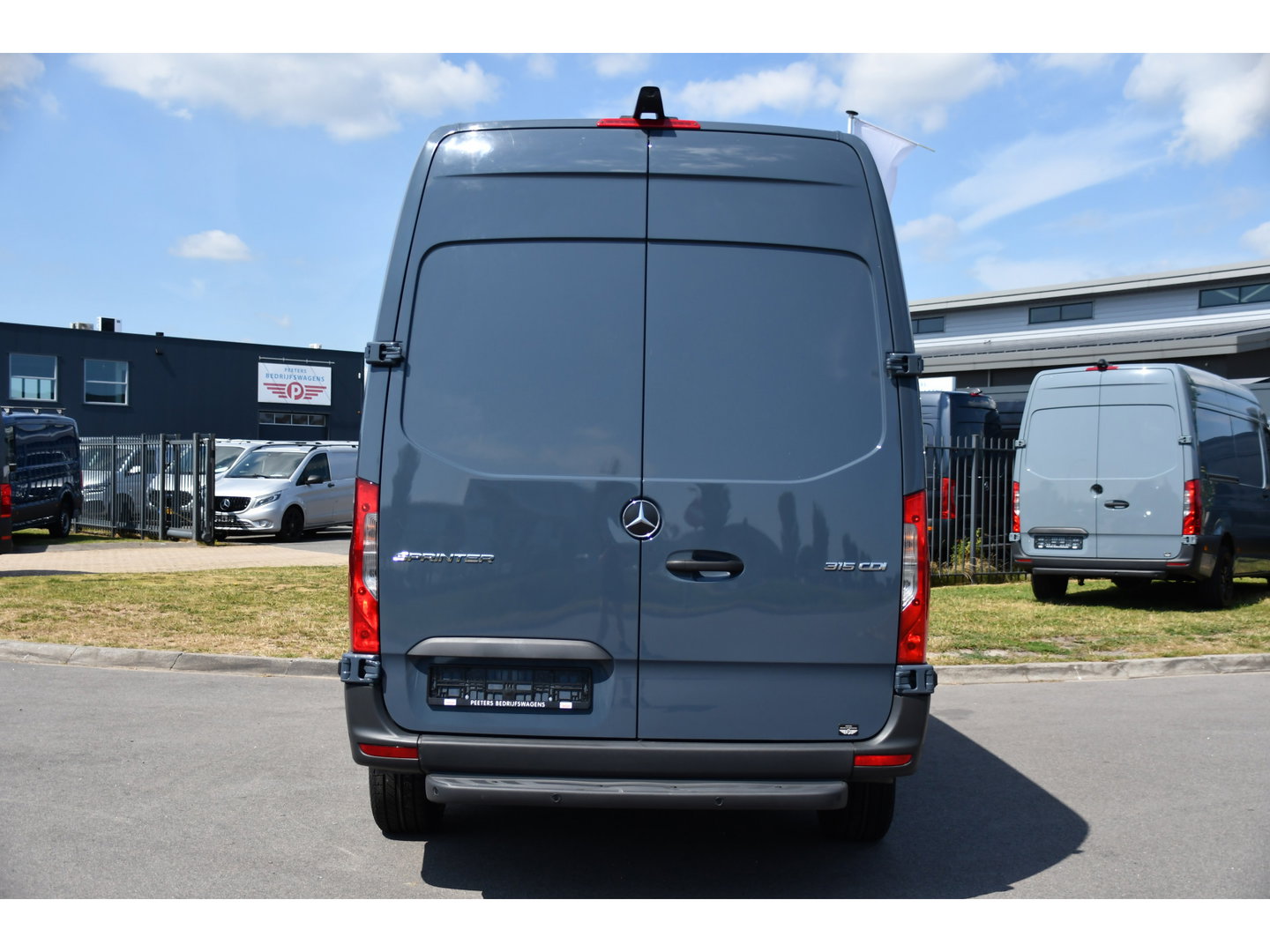 Mercedes-Benz Sprinter 315 1.9 CDI L2 Pro PB Edition FACELIFT! Adaptieve Cruise, Camera, Carplay, LED, Automaat, 10,5'' Mbux, 150pk, Clima, binnenspiegel camera, Uniek!