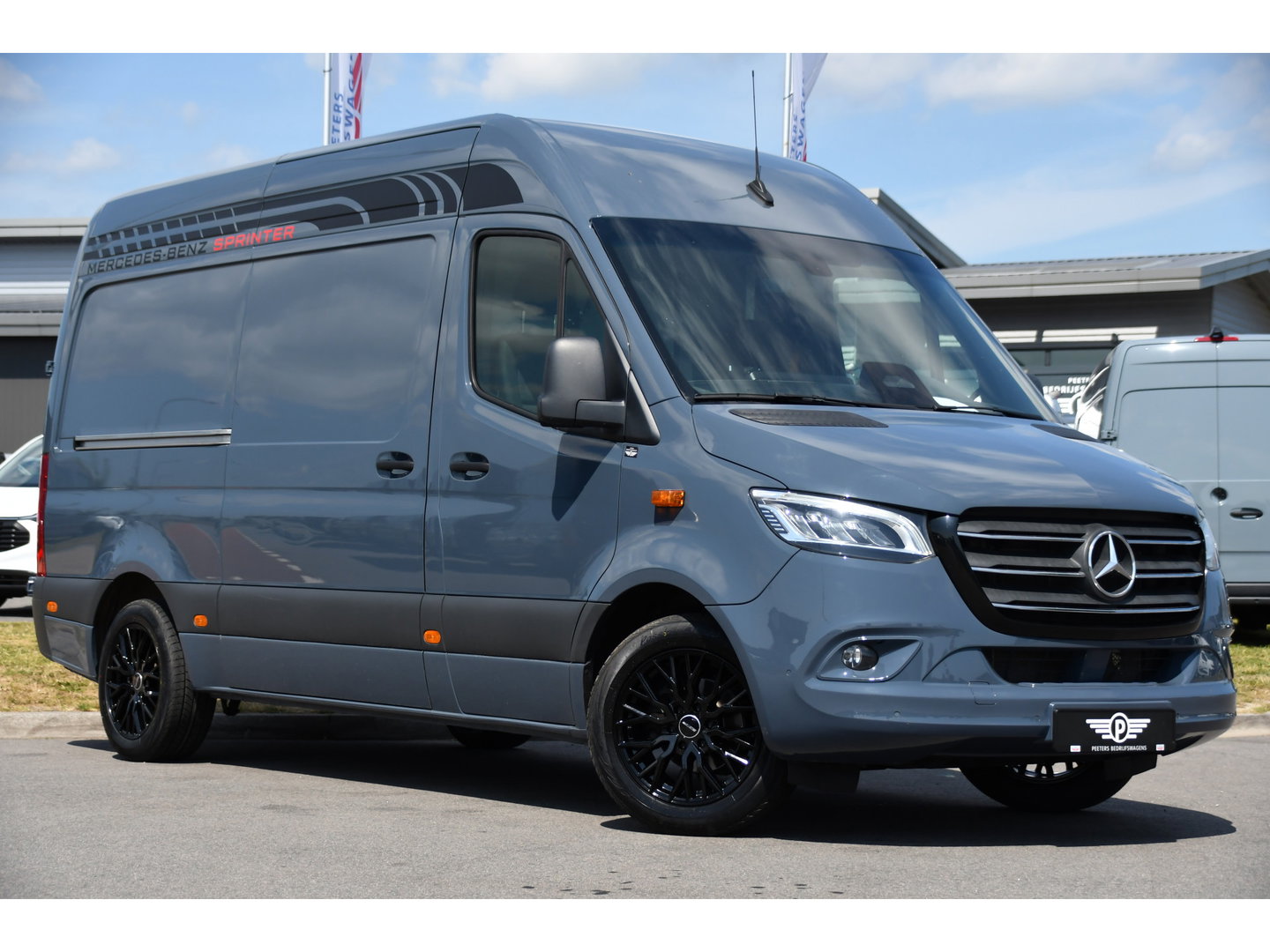 Mercedes-Benz Sprinter 315 1.9 CDI L2 Pro PB Edition FACELIFT! Adaptieve Cruise, Camera, Carplay, LED, Automaat, 10,5'' Mbux, 150pk, Clima, binnenspiegel camera, Uniek!