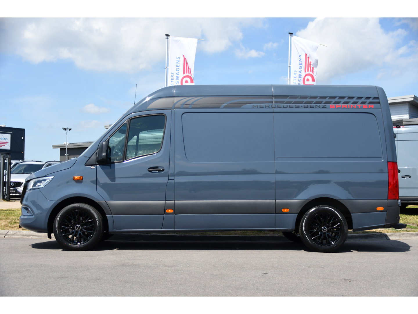 Mercedes-Benz Sprinter 315 1.9 CDI L2 Pro PB Edition FACELIFT! Adaptieve Cruise, Camera, Carplay, LED, Automaat, 10,5'' Mbux, 150pk, Clima, binnenspiegel camera, Uniek!
