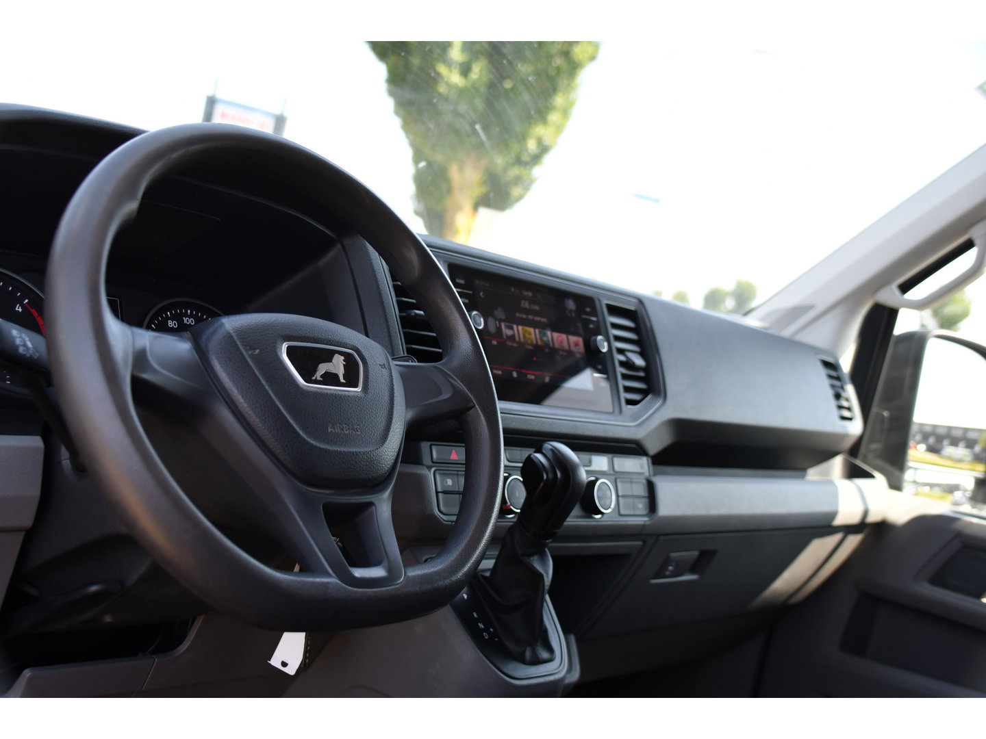 MAN TGE 3.140 35 2.0 L3H3 PB Edition Camera, Carplay, LED, Automaat, 140pk, Geveerde stoel, Trekhaak, Multimedia, Sensoren, Uniek!