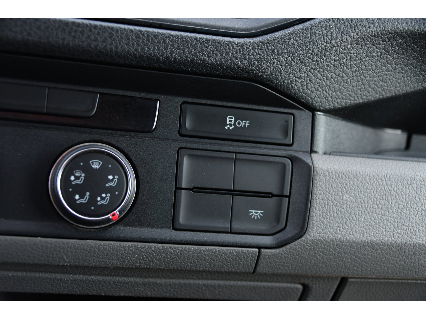 MAN TGE 3.140 35 2.0 L3H3 PB Edition Camera, Carplay, LED, Automaat, 140pk, Geveerde stoel, Trekhaak, Multimedia, Sensoren, Uniek!