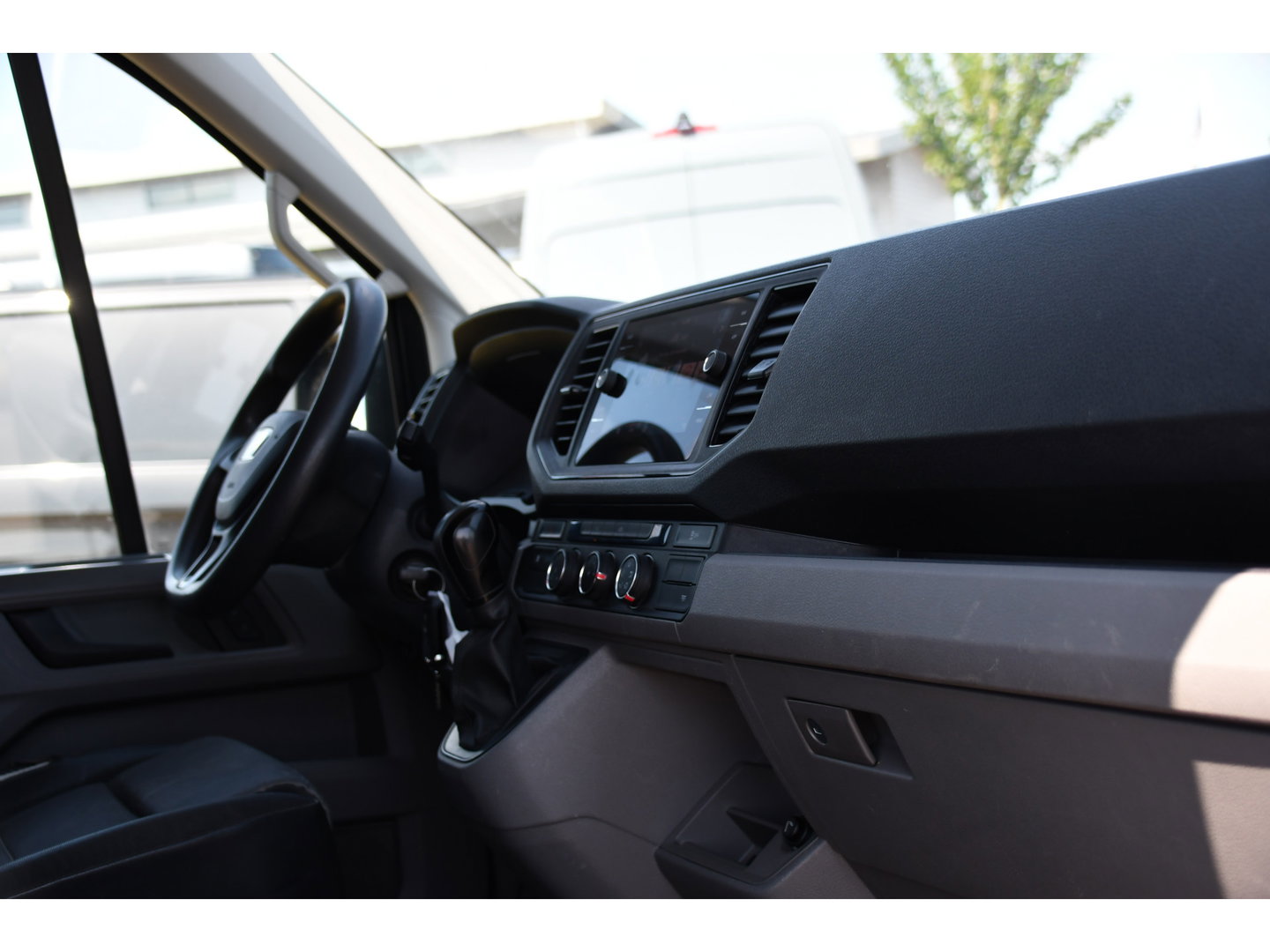 MAN TGE 3.140 35 2.0 L3H3 PB Edition Camera, Carplay, LED, Automaat, 140pk, Geveerde stoel, Trekhaak, Multimedia, Sensoren, Uniek!