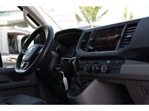 MAN TGE 3.140 35 2.0 L3H3 PB Edition Camera, Carplay, LED, Automaat, 140pk, Geveerde stoel, Trekhaak, Multimedia, Sensoren, Uniek!