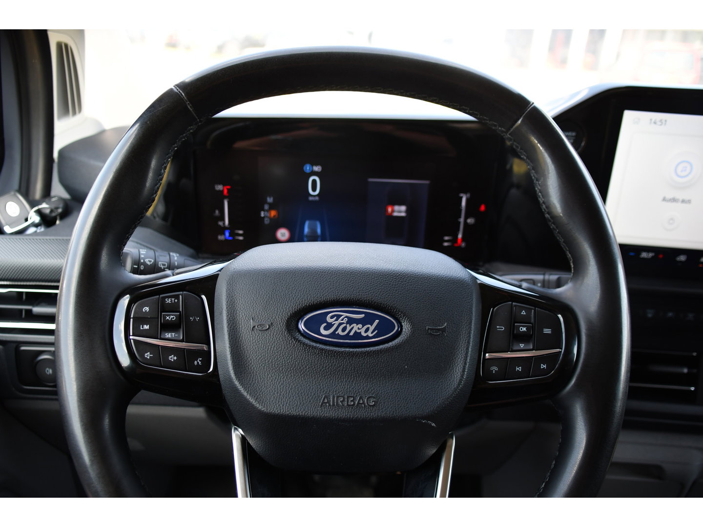Ford Transit Custom 300 2.0 TDCI L1H1 Limited PB Edition Virtual, Camera, Cruise, Carplaym LED, Stoelverwarming, 136pk, Automaat, Luxe stoel, Sensoren, Multimedia, Uniek!