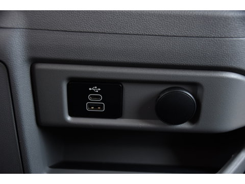 Ford Transit Custom 300 2.0 TDCI L1H1 Limited PB Edition Virtual, Camera, Cruise, Carplaym LED, Stoelverwarming, 136pk, Automaat, Luxe stoel, Sensoren, Multimedia, Uniek!