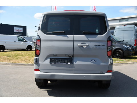 Ford Transit Custom 300 2.0 TDCI L1H1 Limited PB Edition Virtual, Camera, Cruise, Carplaym LED, Stoelverwarming, 136pk, Automaat, Luxe stoel, Sensoren, Multimedia, Uniek!